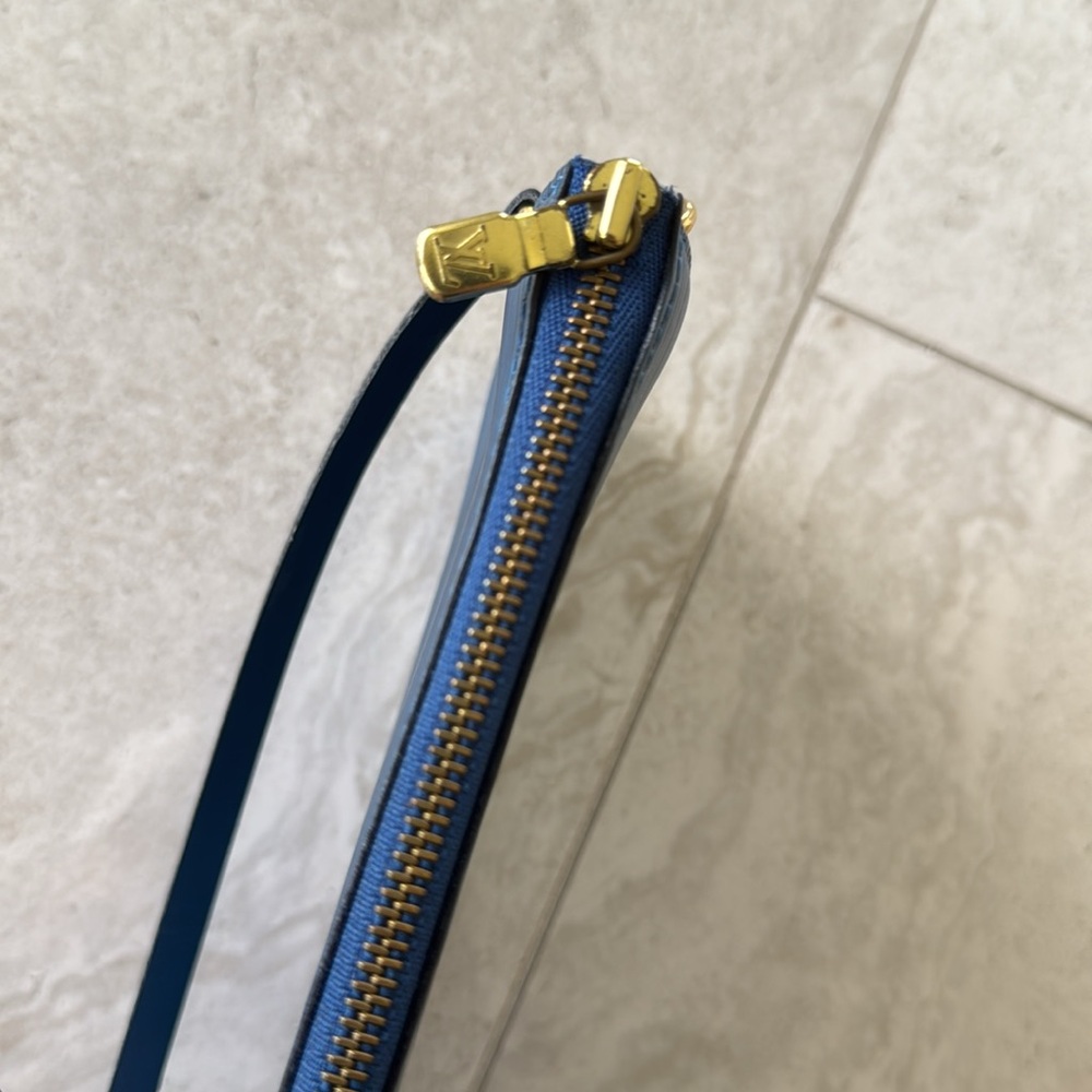 Louis Vuitton
Epi Pochette bag Vintage - Picture 4 of 10